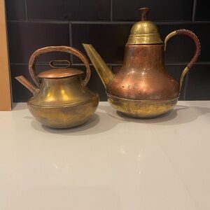 Vtg/Antique Pair 2 Brass/Copper Patina Mini Teapots Handmade Rustic Farmhouse